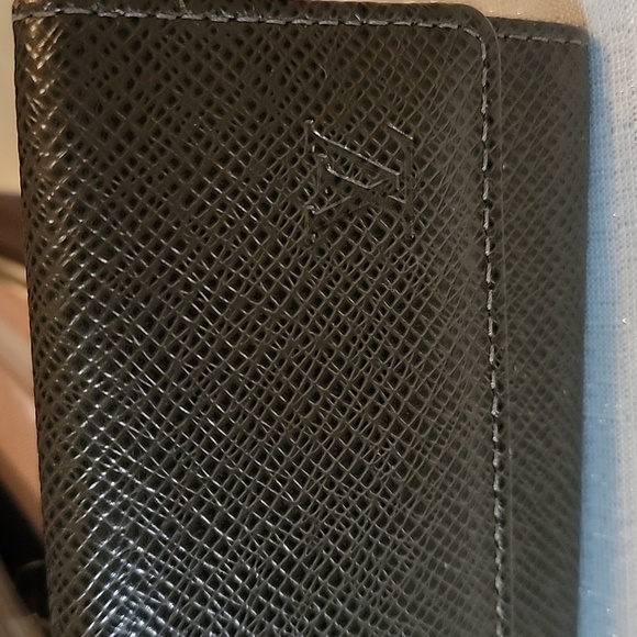 Louis Vuitton Taiga Key Case Pouch Authentic - Picture 2 of 15